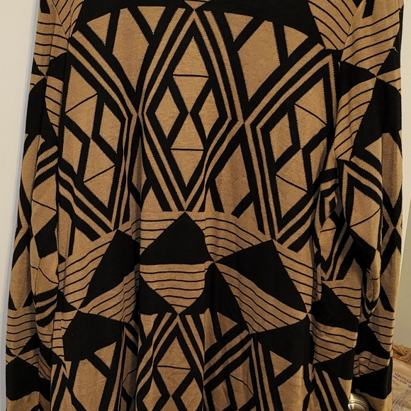 Tribal Print Sweater Cardigan (NWOT) - Picture 5 of 5